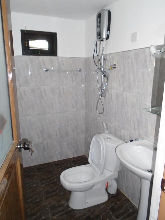 Livinginn Polonnâruvâ Extérieur photo